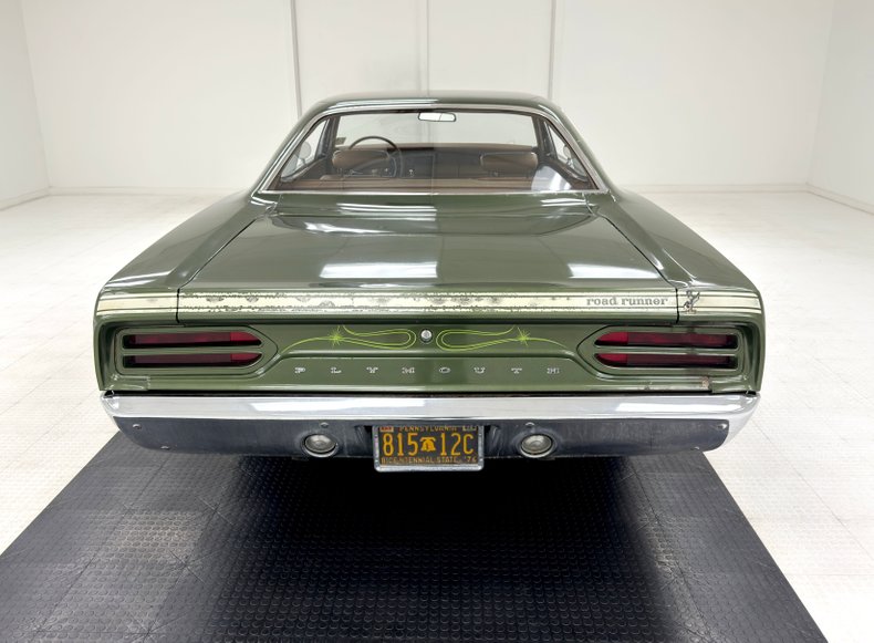 Plymouth-Road-runner-1970-Ivy-Green-Metallic-Tan-15
