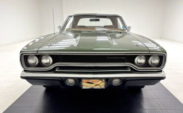 Plymouth-Road-runner-1970-Ivy-Green-Metallic-Tan-19