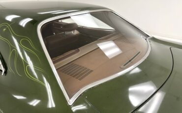 Plymouth-Road-runner-1970-Ivy-Green-Metallic-Tan-2