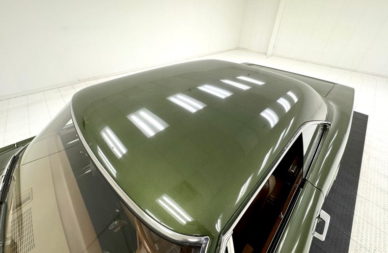 Plymouth-Road-runner-1970-Ivy-Green-Metallic-Tan-24