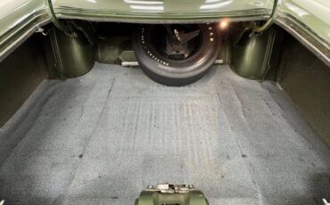 Plymouth-Road-runner-1970-Ivy-Green-Metallic-Tan-40