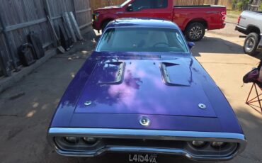 Plymouth-Road-runner-1972-1