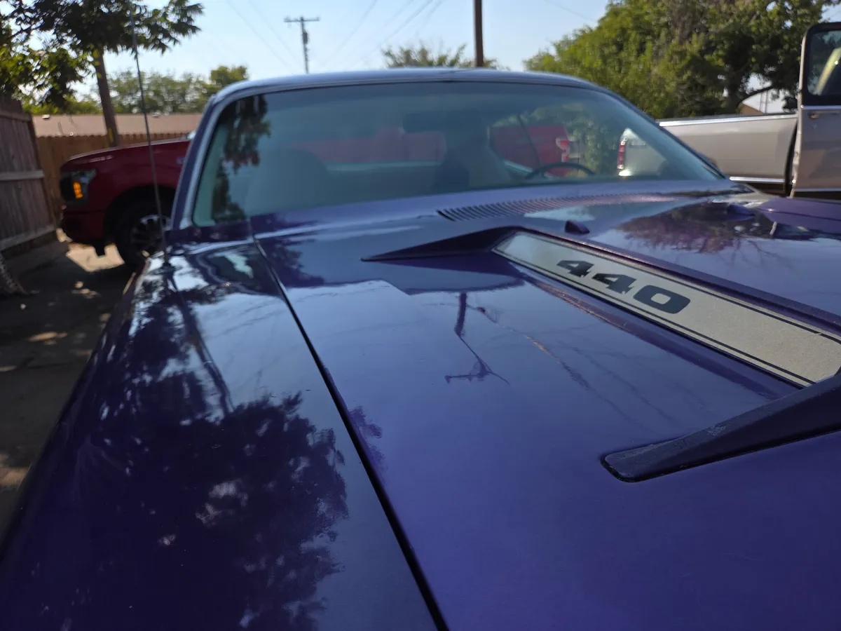 Plymouth-Road-runner-1972-10