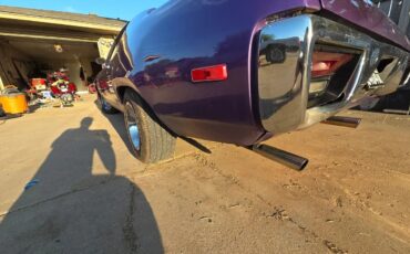 Plymouth-Road-runner-1972-3