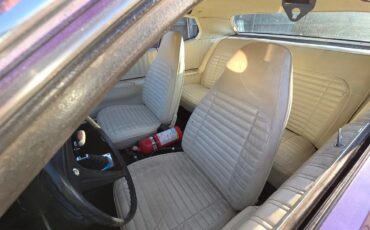 Plymouth-Road-runner-1972-8