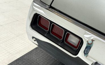 Plymouth-Road-runner-1974-Silver-Frost-Metalli-Black-17