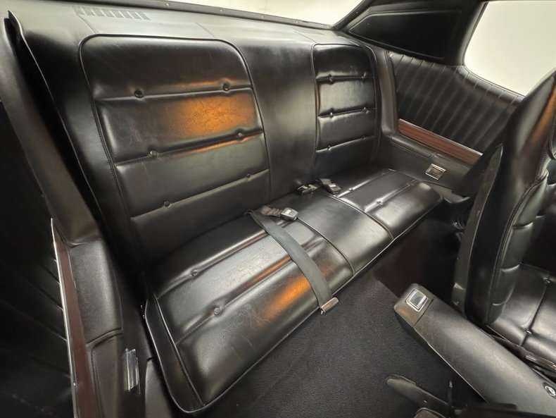 Plymouth-Road-runner-1974-Silver-Frost-Metalli-Black-41