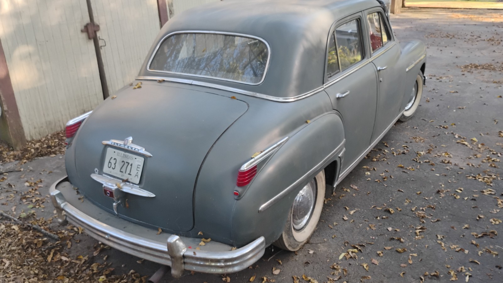 Plymouth-Special-Deluxe-1949-Sedan-2