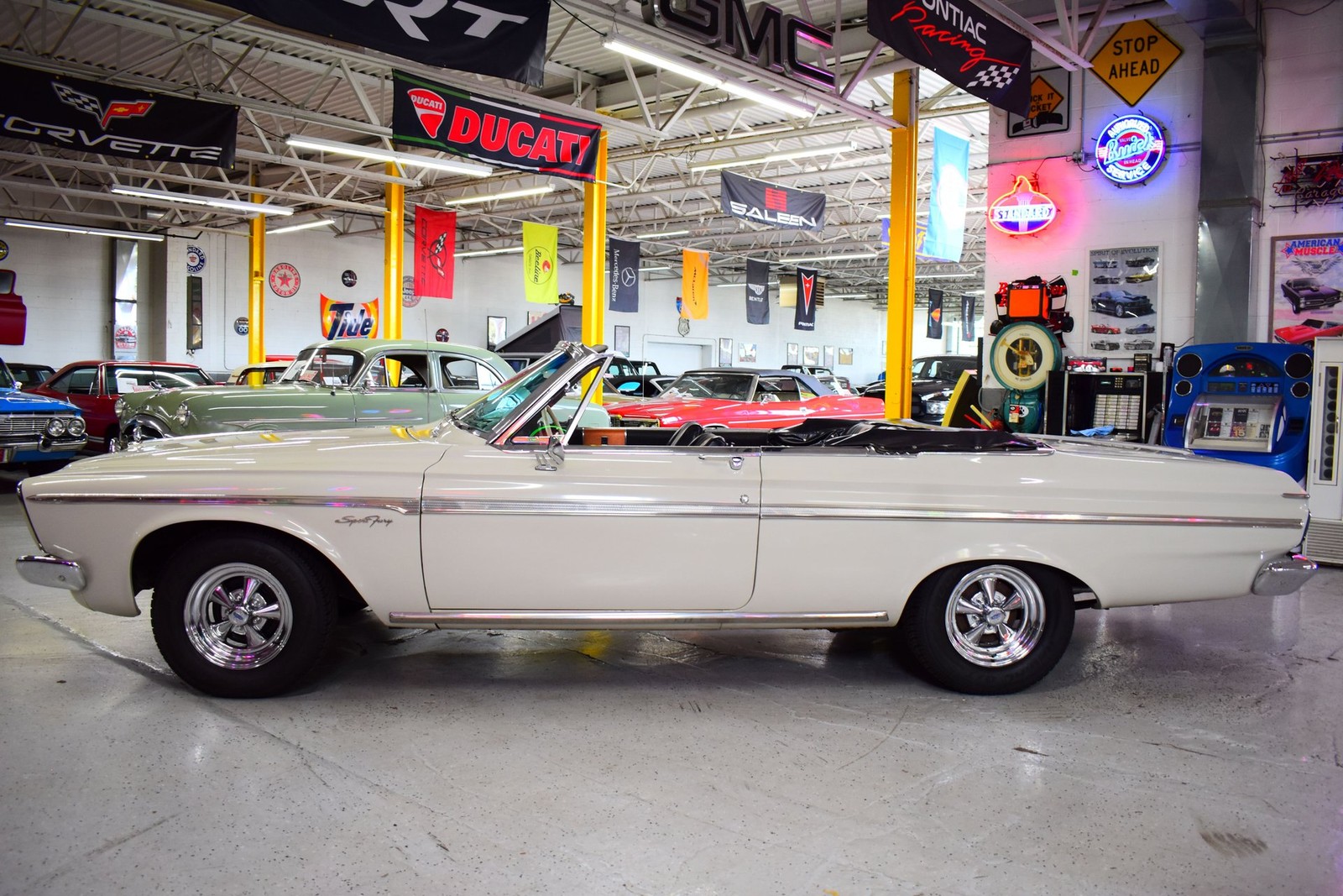 Plymouth-Sport-Fury-1963-Convertible-17