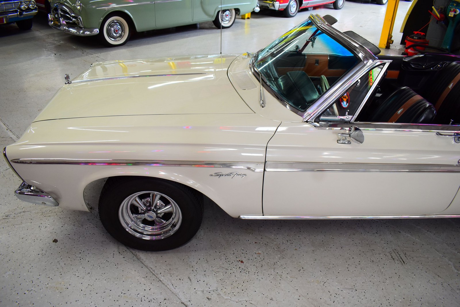 Plymouth-Sport-Fury-1963-Convertible-19