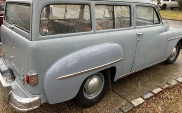 Plymouth-Suburban-1950-Blue-Tan-14