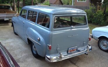 Plymouth-Suburban-1950-Blue-Tan-2