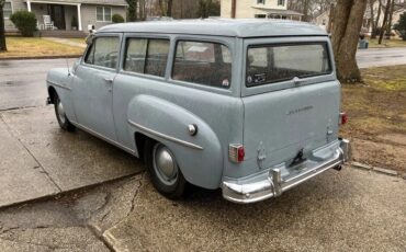 Plymouth-Suburban-1950-Blue-Tan-4