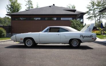 Plymouth-Superbird-1970-Alpine-White-Black-13
