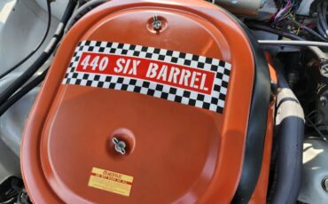 Plymouth-Superbird-1970-Alpine-White-Black-18