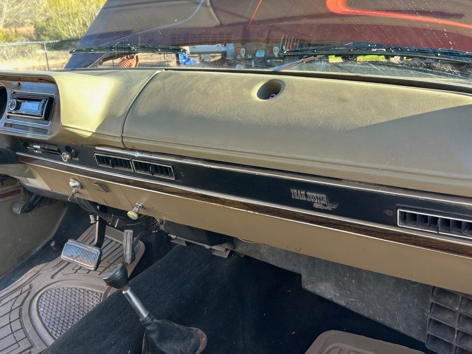 Plymouth-Trail-Duster-1977-SUV-22