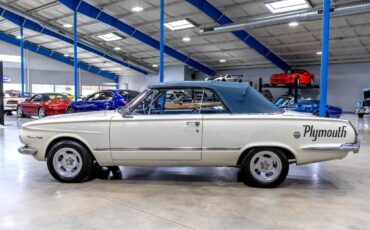 Plymouth-Valiant-1964-17