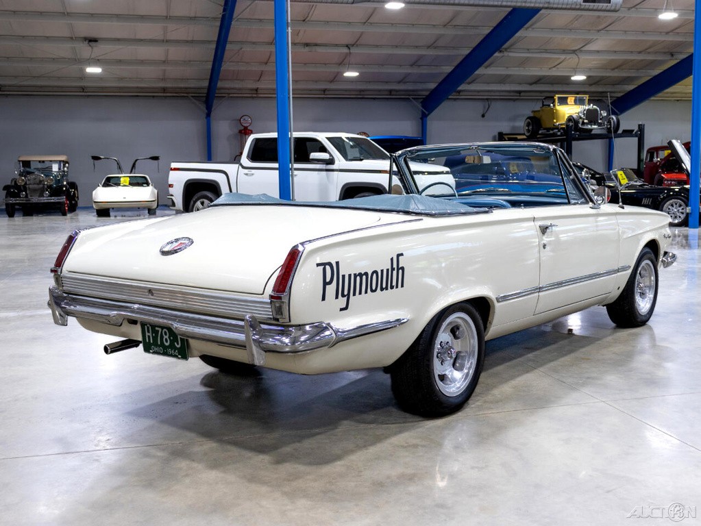 Plymouth-Valiant-1964-9