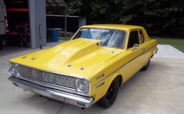 Plymouth-Valiant-200-1966-Sedan-11