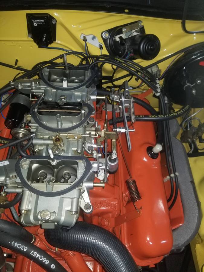 Plymouth-aar-cuda-1970-yellow-13