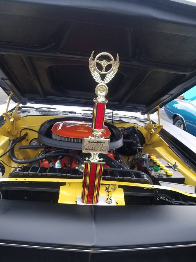 Plymouth-aar-cuda-1970-yellow-3