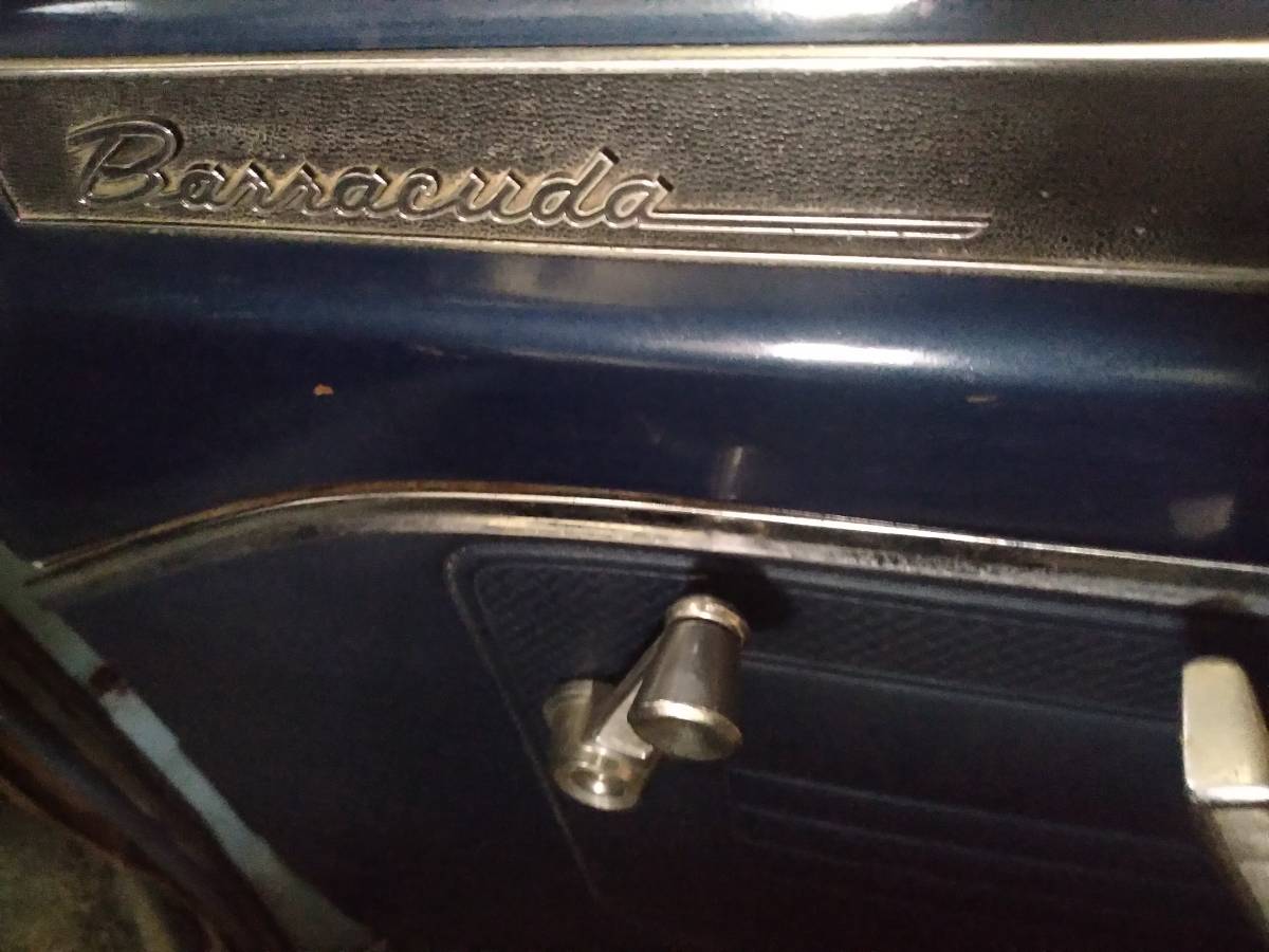 Plymouth-barracuda-1966-9