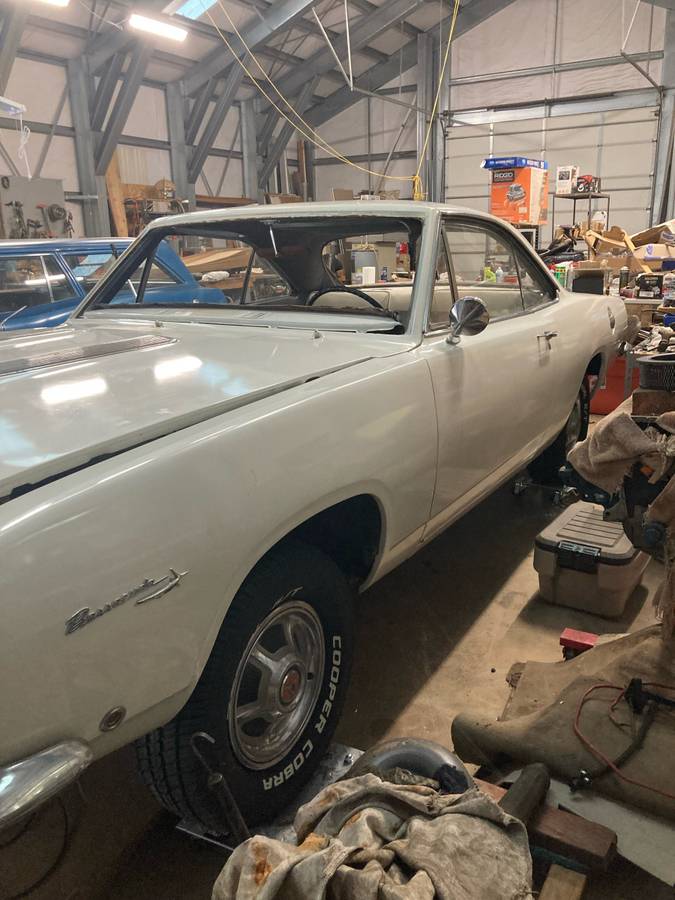 Plymouth-barracuda-1967-white-20