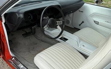 Plymouth-barracuda-1970-orange-230