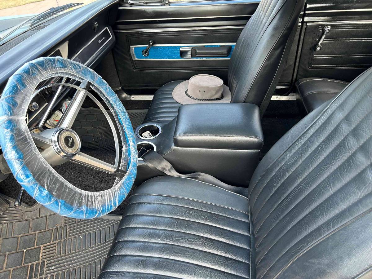 Plymouth-barracuda-notchback-1967-blue-9