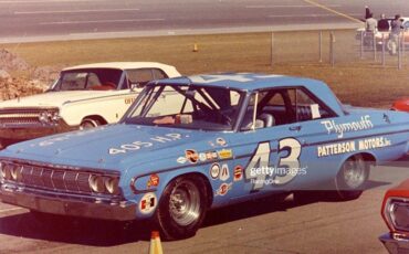 Plymouth-belvedere-1964-white-22