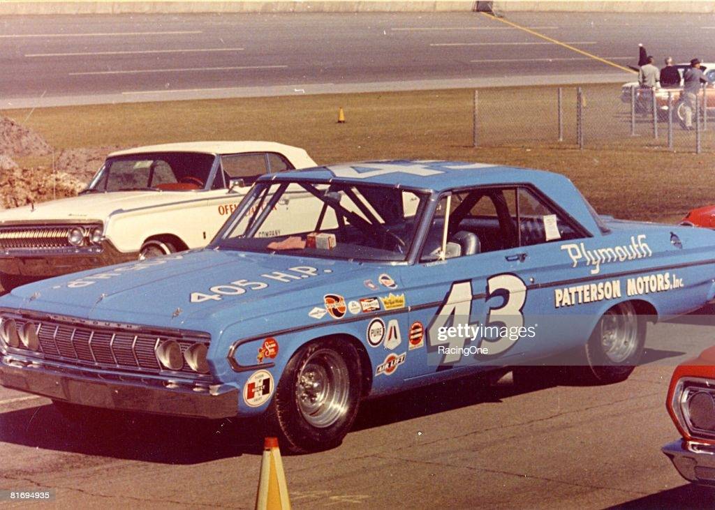 Plymouth-belvedere-1964-white-22