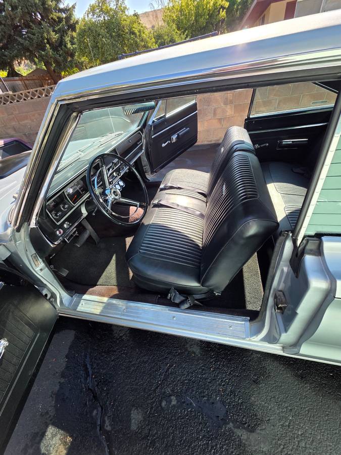 Plymouth-belvedere-ii-1967-silver