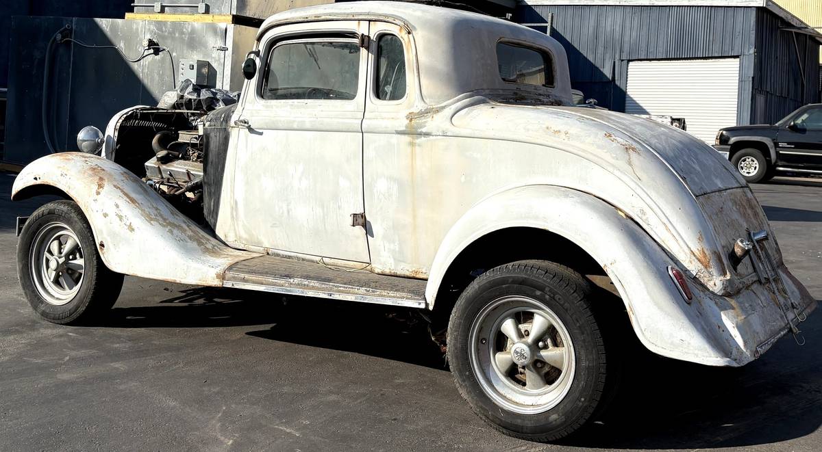 Plymouth-coupe-1932-3