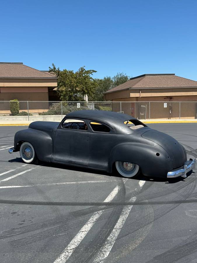 Plymouth-coupe-1946-black-8