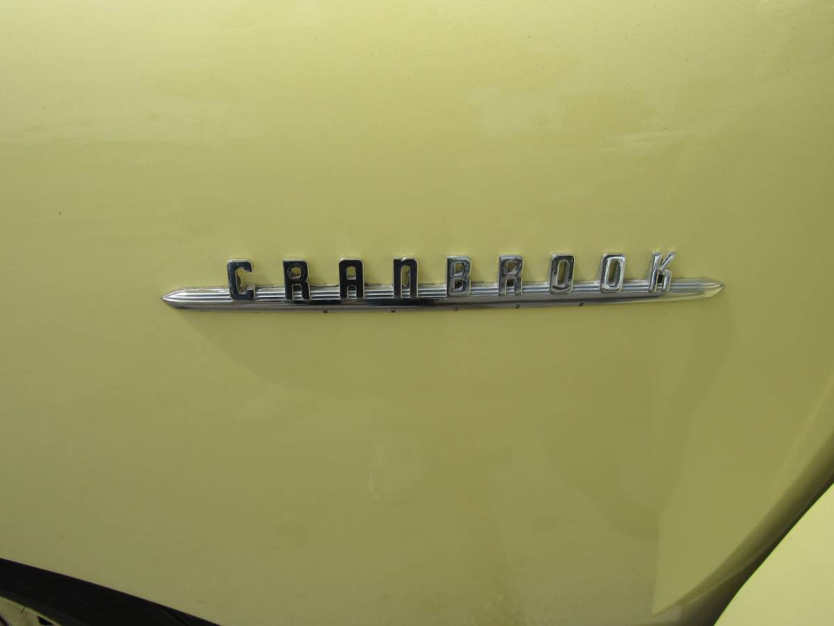 Plymouth-cranbrook-1951-yellow-2