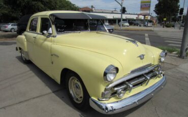 Plymouth-cranbrook-1951-yellow-7