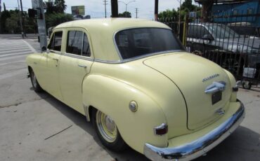 Plymouth-cranbrook-1951-yellow-9