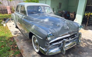 Plymouth-cranbrook-1952-3