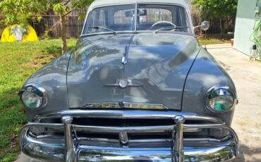 Plymouth-cranbrook-1952