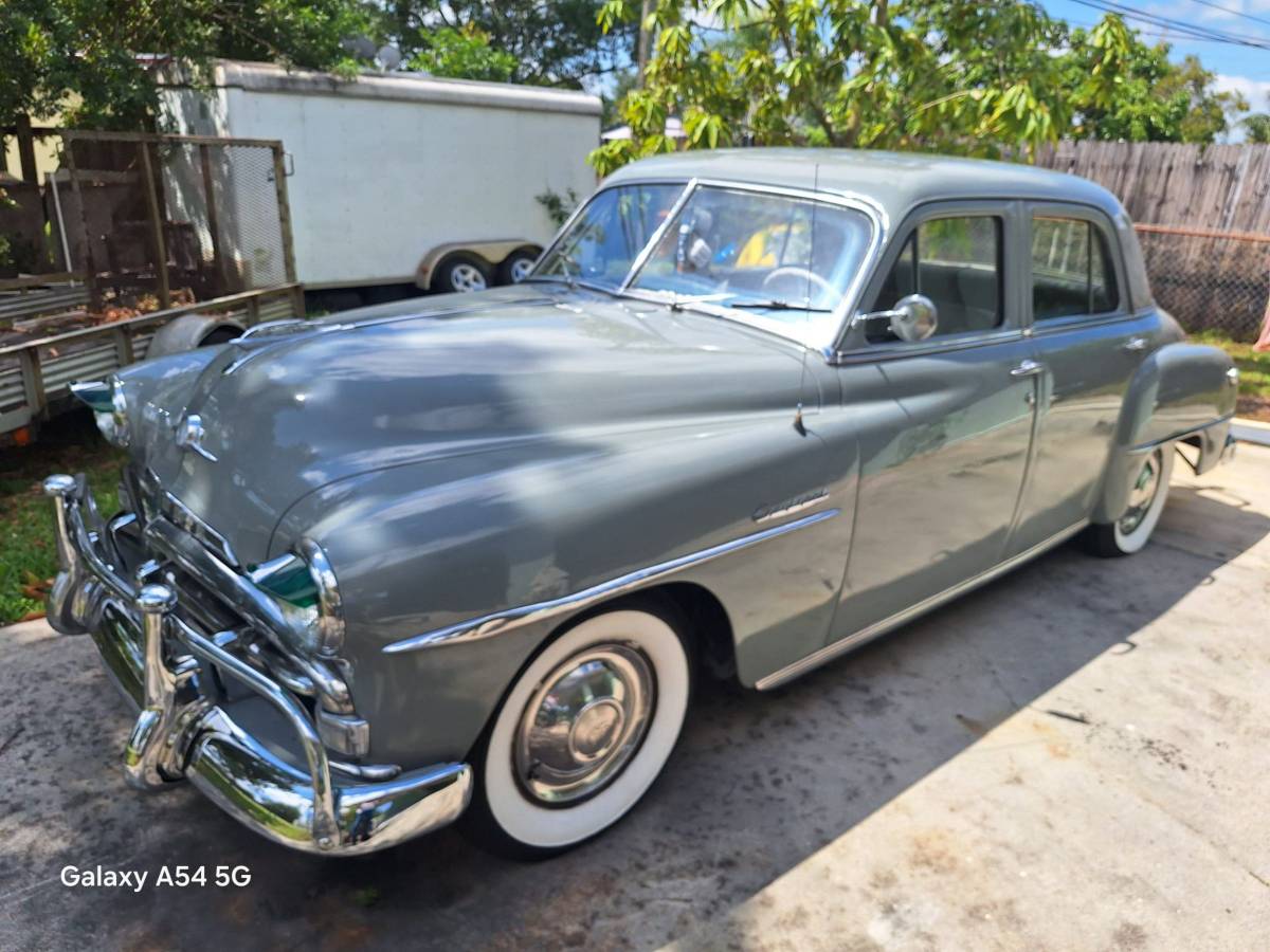 Plymouth-cranbrook-1952-4