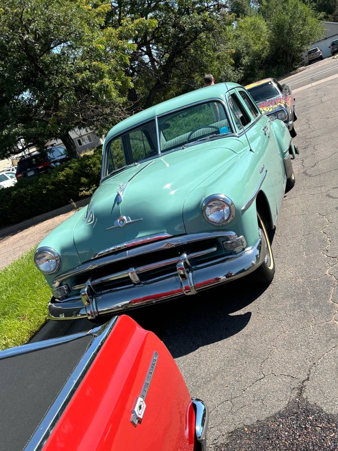 Plymouth-cranbrook-1952-blue-10