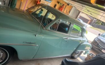 Plymouth-cranbrook-1952-blue-11