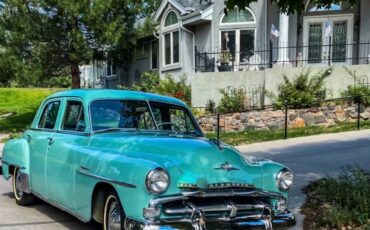 Plymouth-cranbrook-1952-blue-2