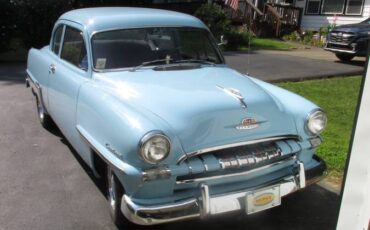 Plymouth-cranbrook-1953-blue-2