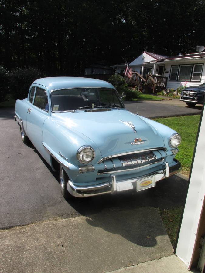 Plymouth-cranbrook-1953-blue-2