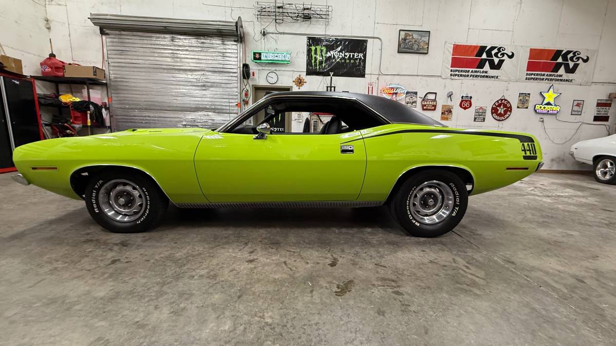 Plymouth-cuda-1970-1