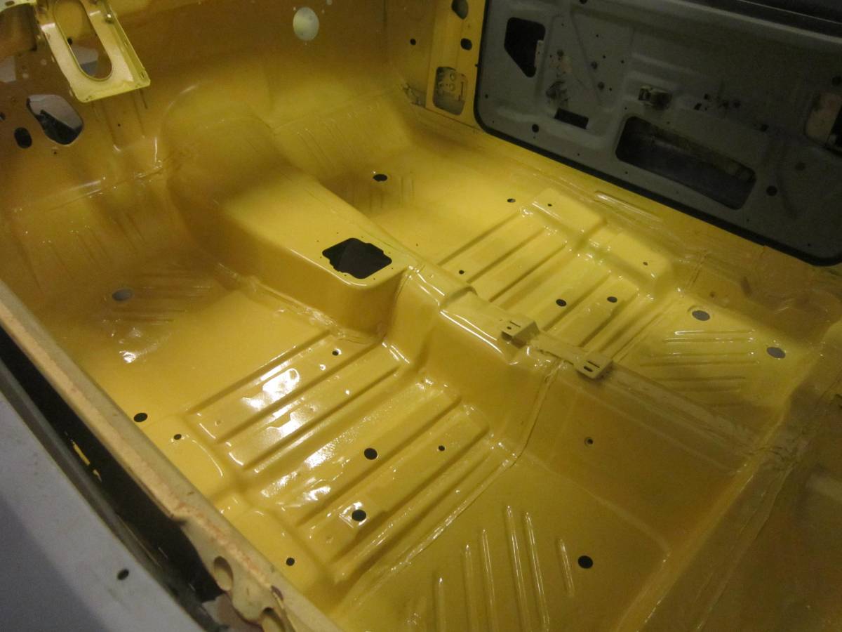Plymouth-cuda-1970-yellow-145