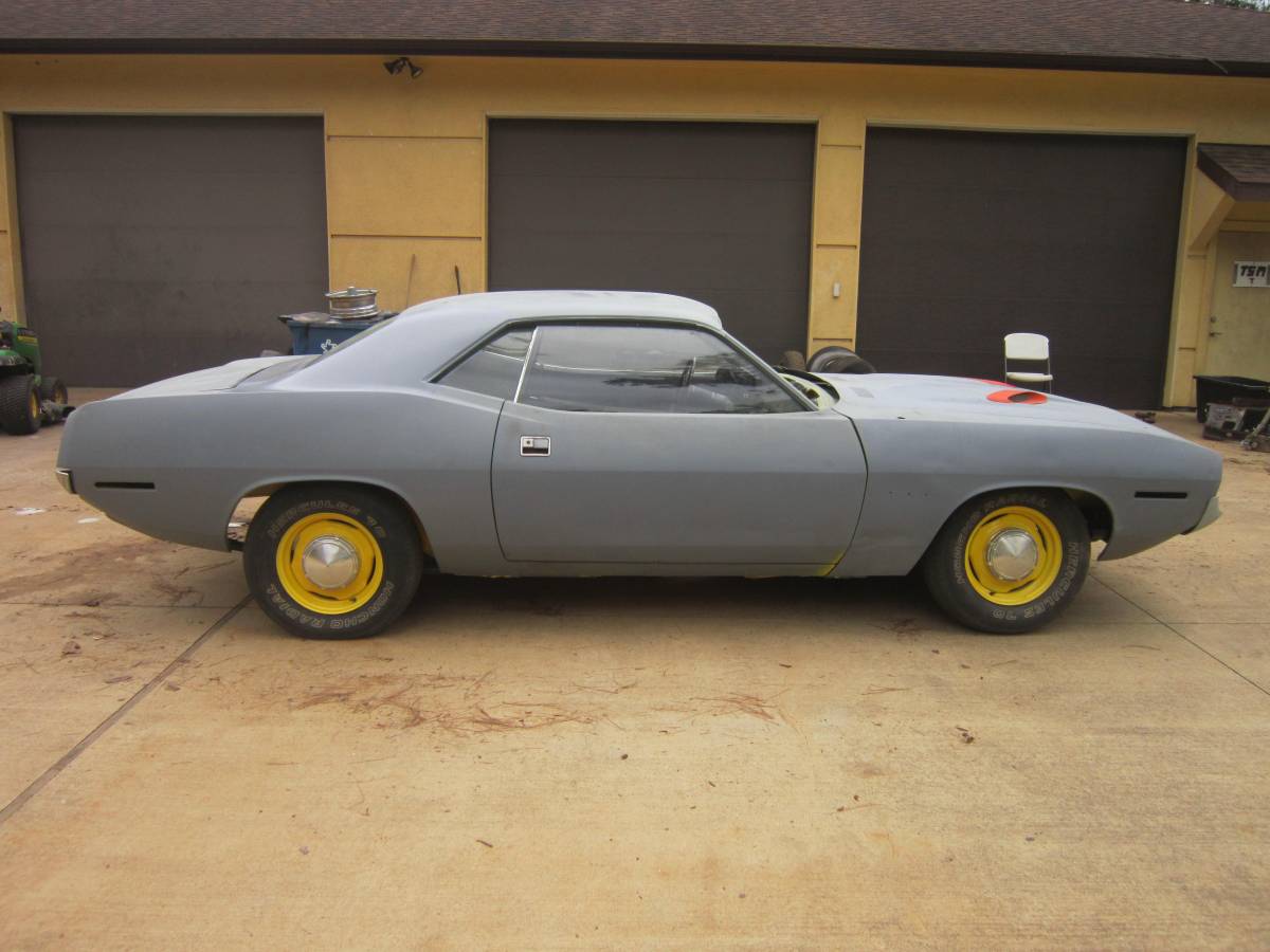 Plymouth-cuda-1970-yellow-163