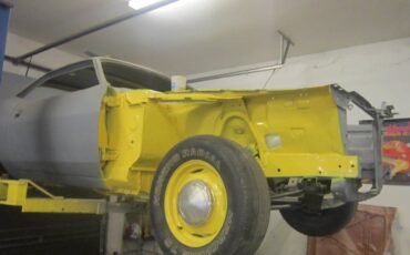 Plymouth-cuda-1970-yellow-69