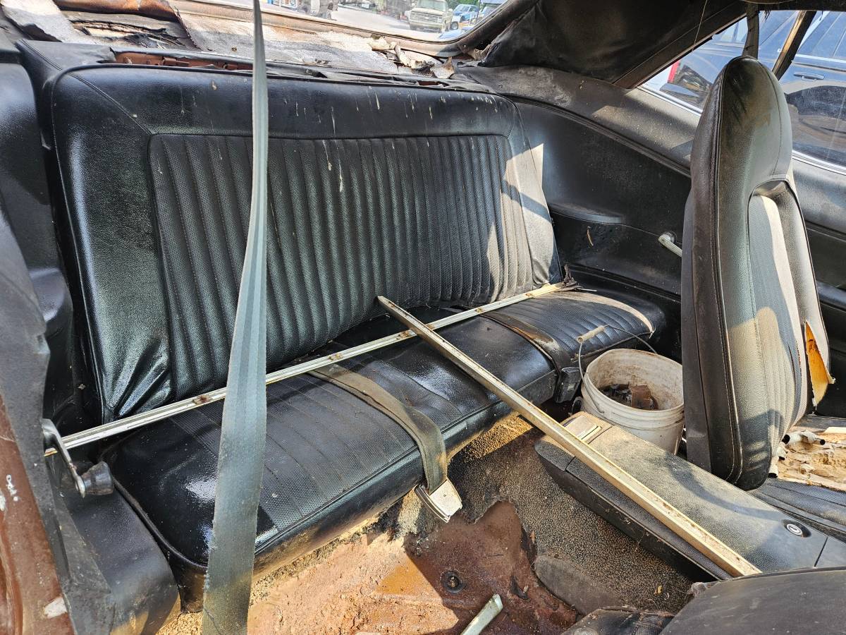 Plymouth-cuda-1972-brown-7